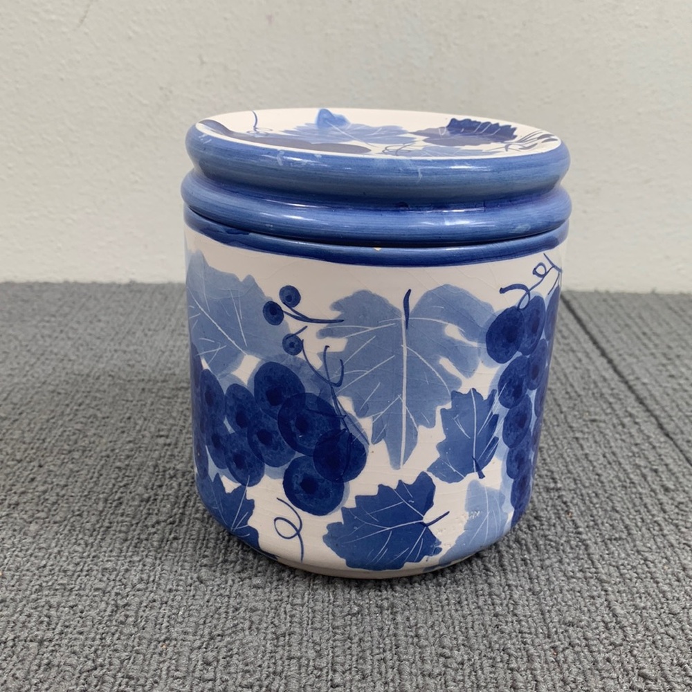 Design Pac Hand Painted Canister Ceramic Blue White Grapevine Country Kitchen